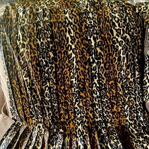 2 piece. Top and skirt.